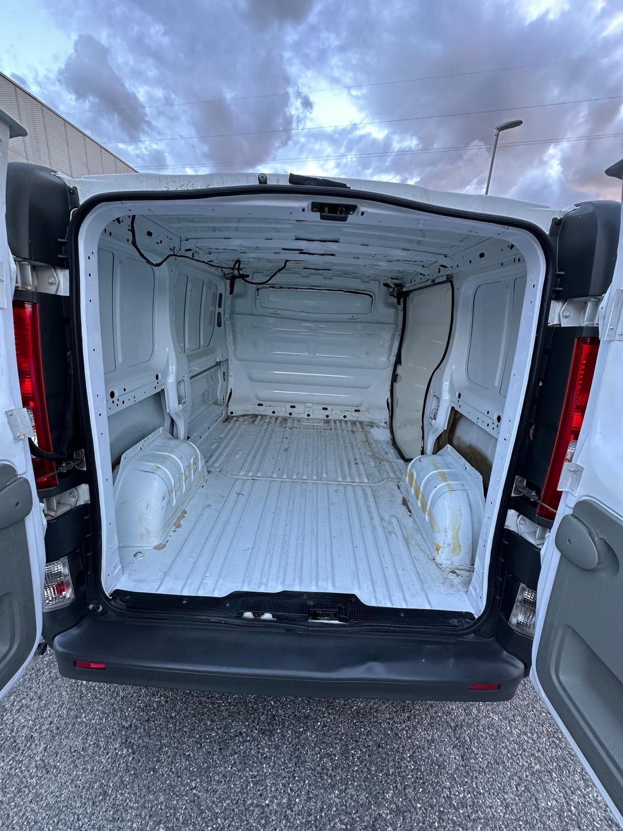 Renault Trafic 2.0 Turbo Diesel