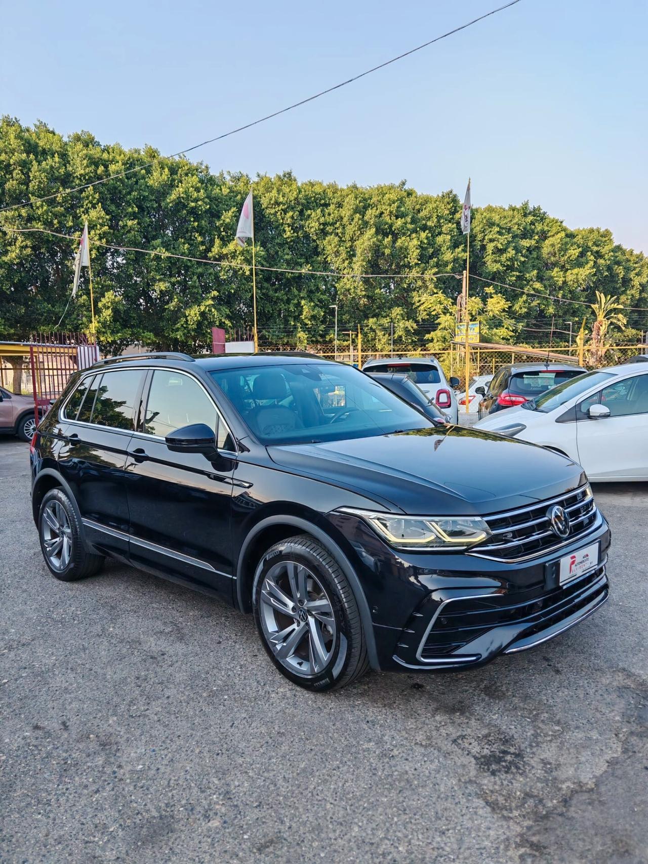 Volkswagen Tiguan 2.0 TDI 150 CV SCR DSG 4MOTION R-Line
