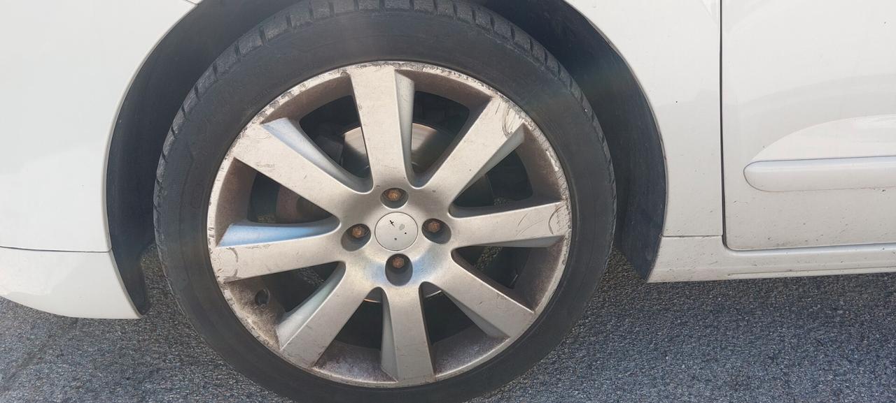 Peugeot 5008 2.0 HDi 150CV Business