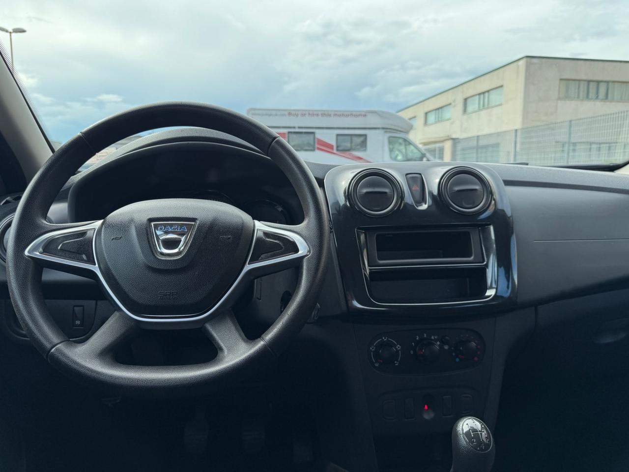 Dacia Sandero 1.0 benzina. km 84.000