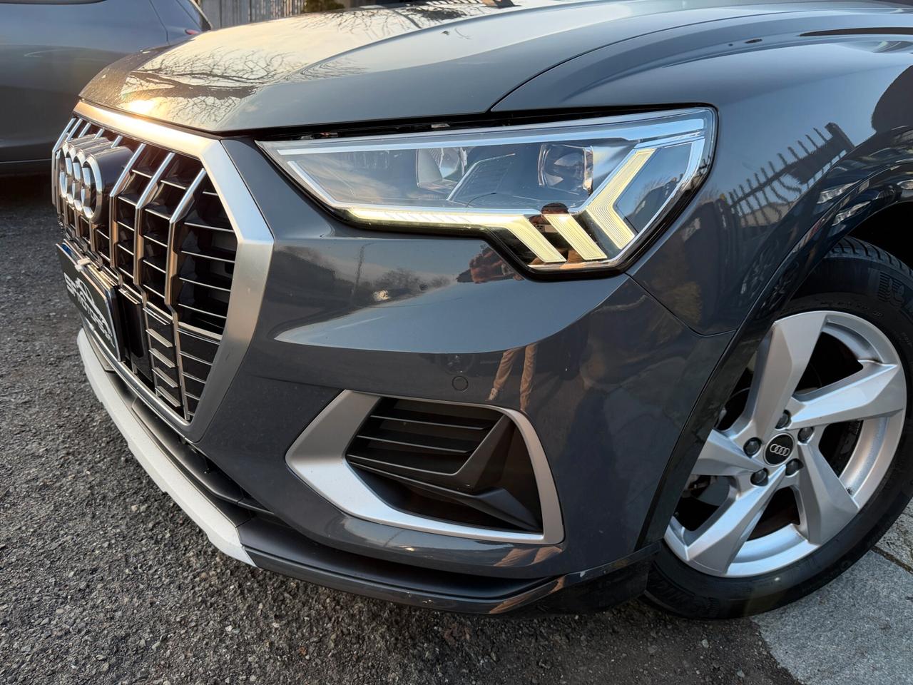 Audi Q3 35 TDI S tronic Business Advanced