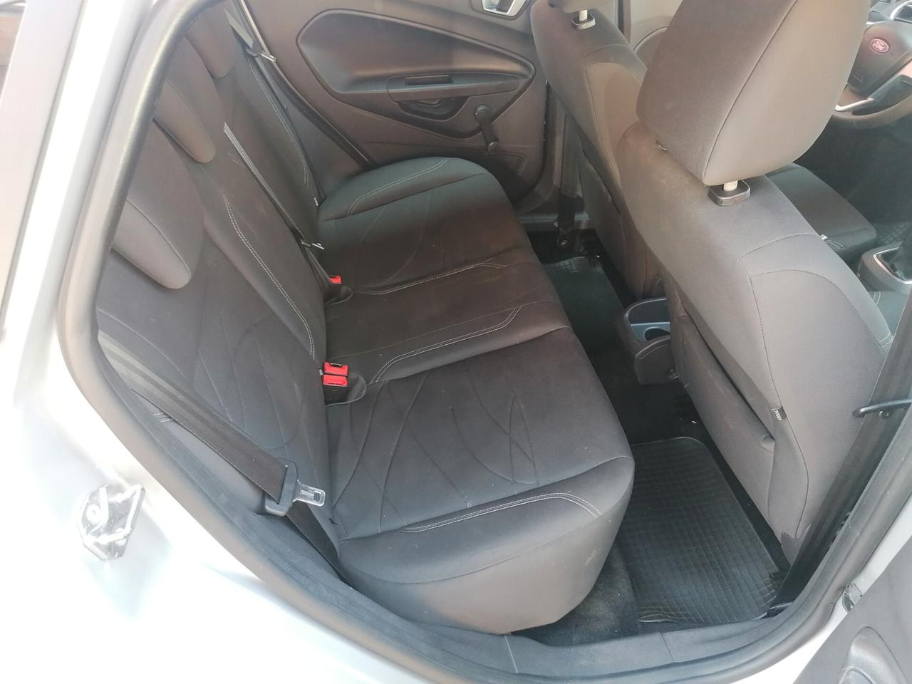 Ford Fiesta 1.5 TDCi 75CV 5 porte