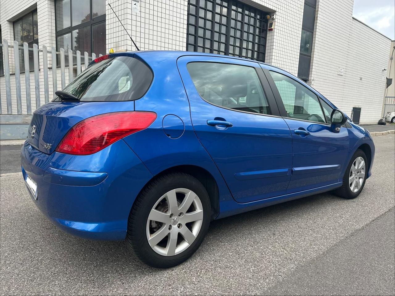 Peugeot 308 1.6 VTi 120CV 5p. Premium - ok neopatentati - euro 5