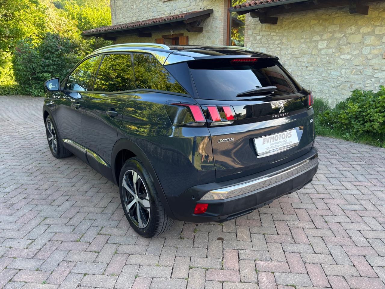 Peugeot 3008 BlueHDi 130 S&S Allure CAMBIO AUTOMATICO.