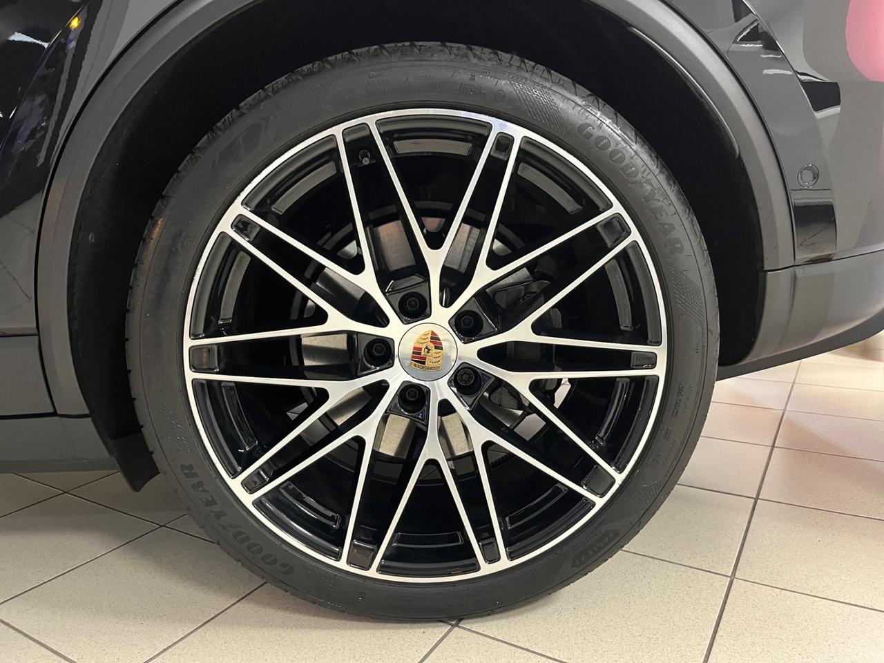 Porsche Macan EV 10000km 2025’