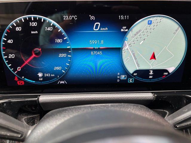 MERCEDES-BENZ GLA 180 d Automatic Premium