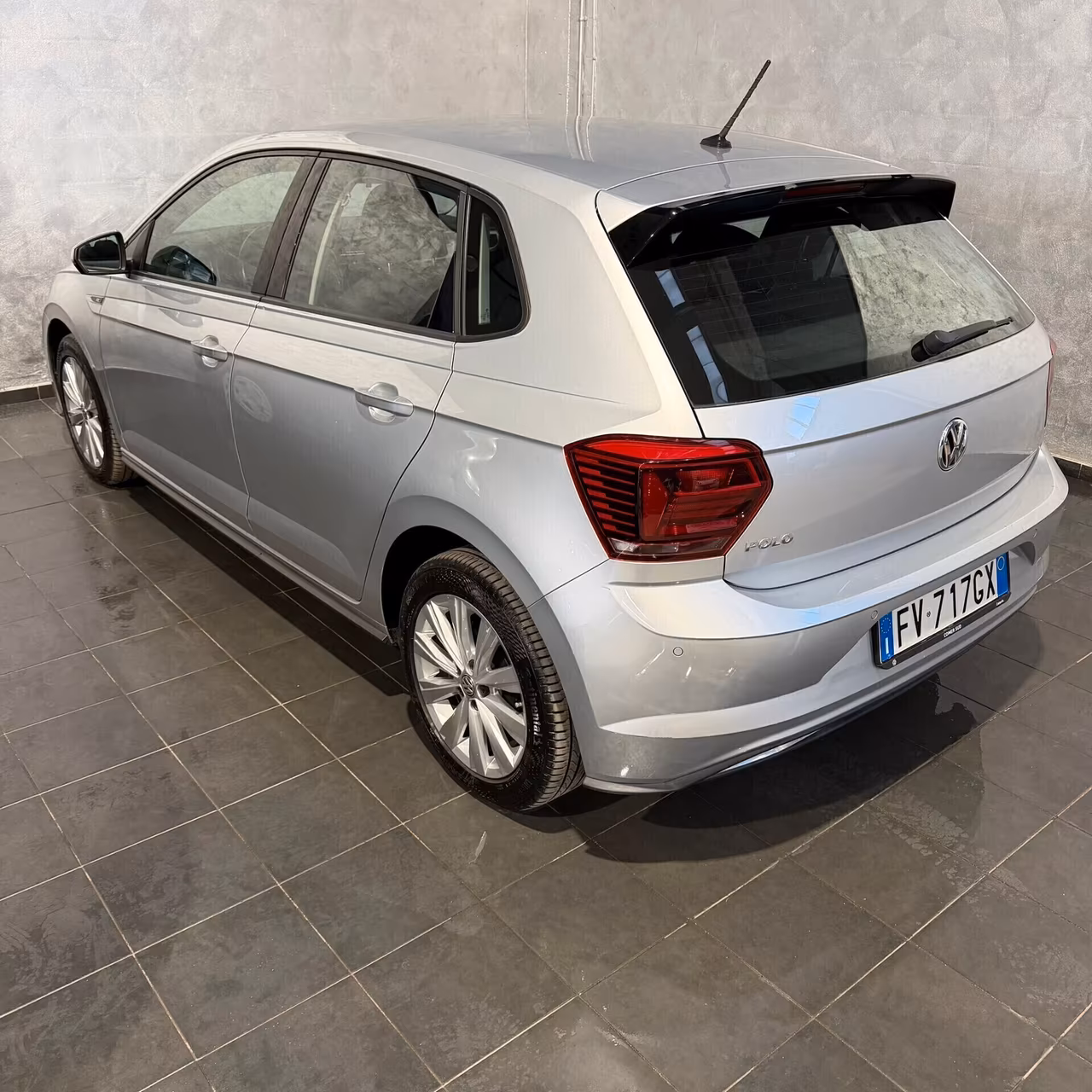 Volkswagen Polo R-LINE 1.6 TDI DSG 5p. IVA ESPOSTA