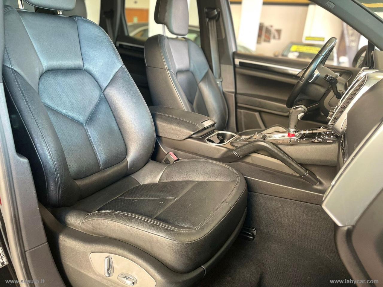 PORSCHE Cayenne 3.0 Diesel