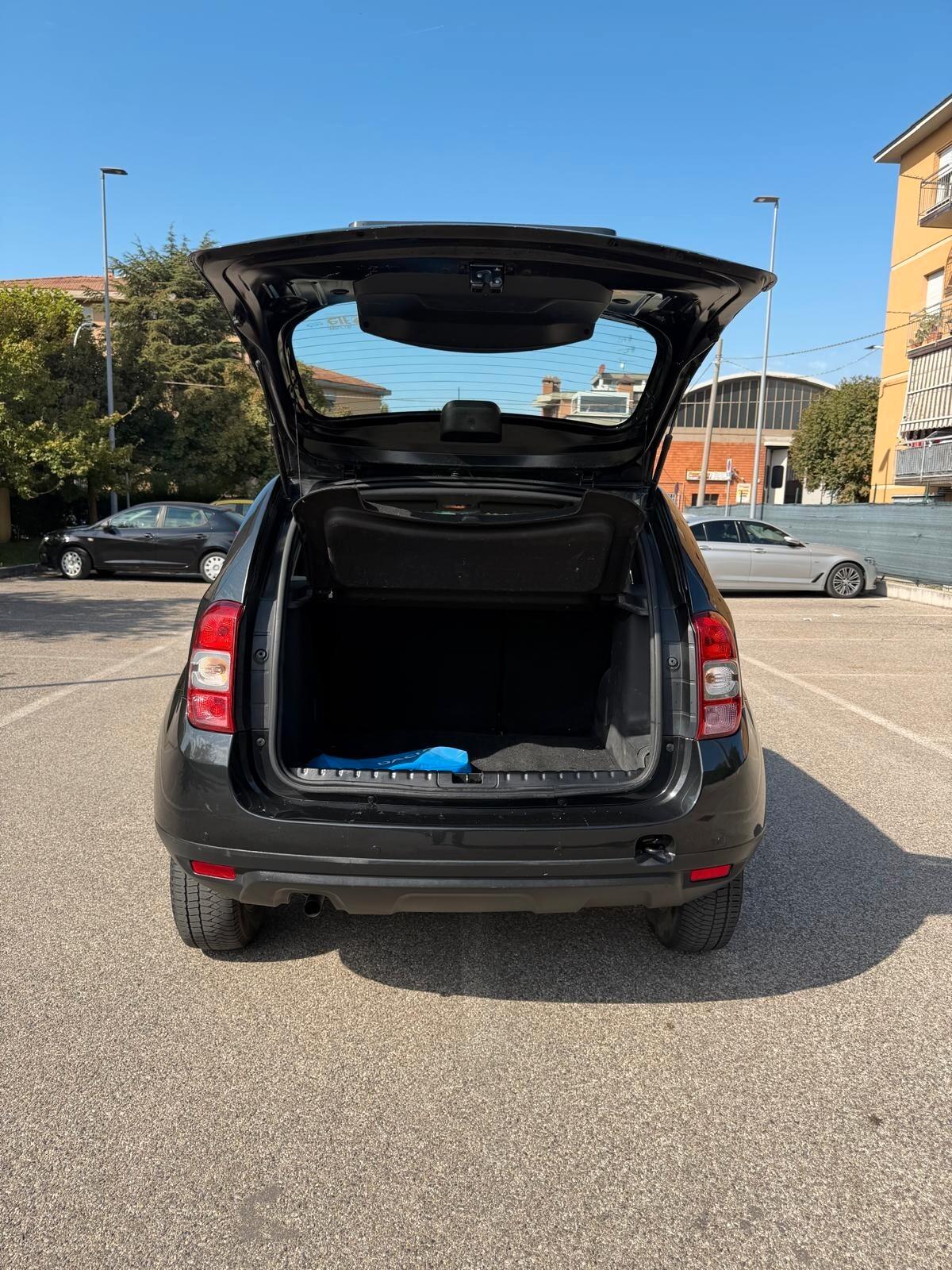 Dacia Duster 1.6 Gpl - NAV. - NEOP. - 12 MESI DI GARANZIA -