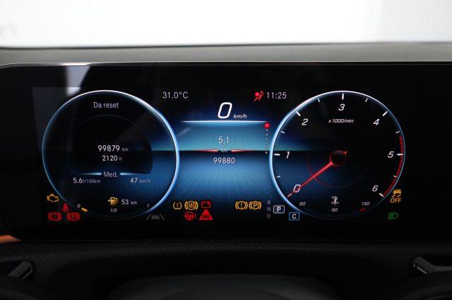 MERCEDES-BENZ A 180 A 180 d Automatic Premium