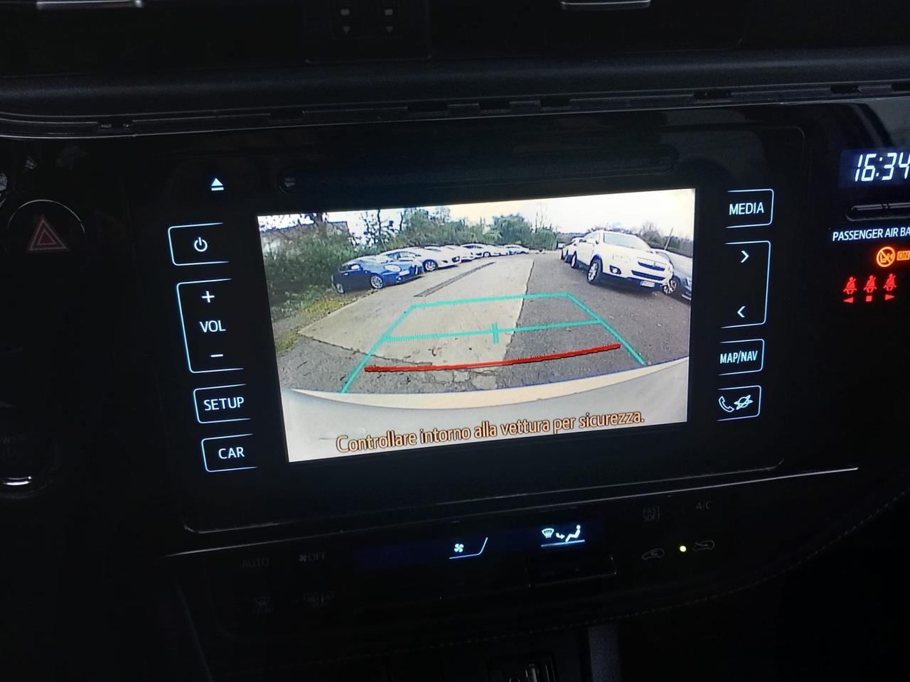 Toyota Auris 1.8 Hybrid Active