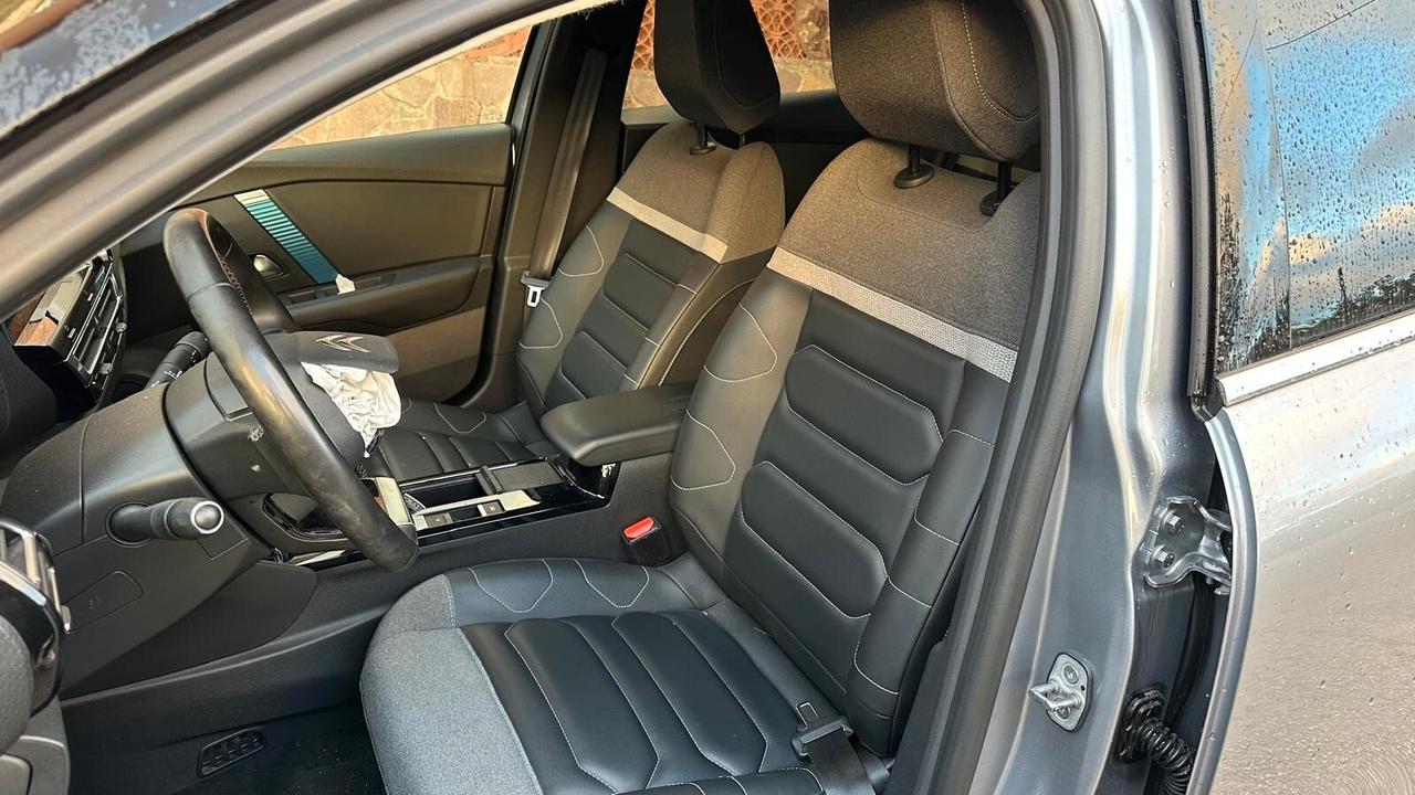 Citroen C4 e-C4 motore elettrico 136 CV Feel Pack