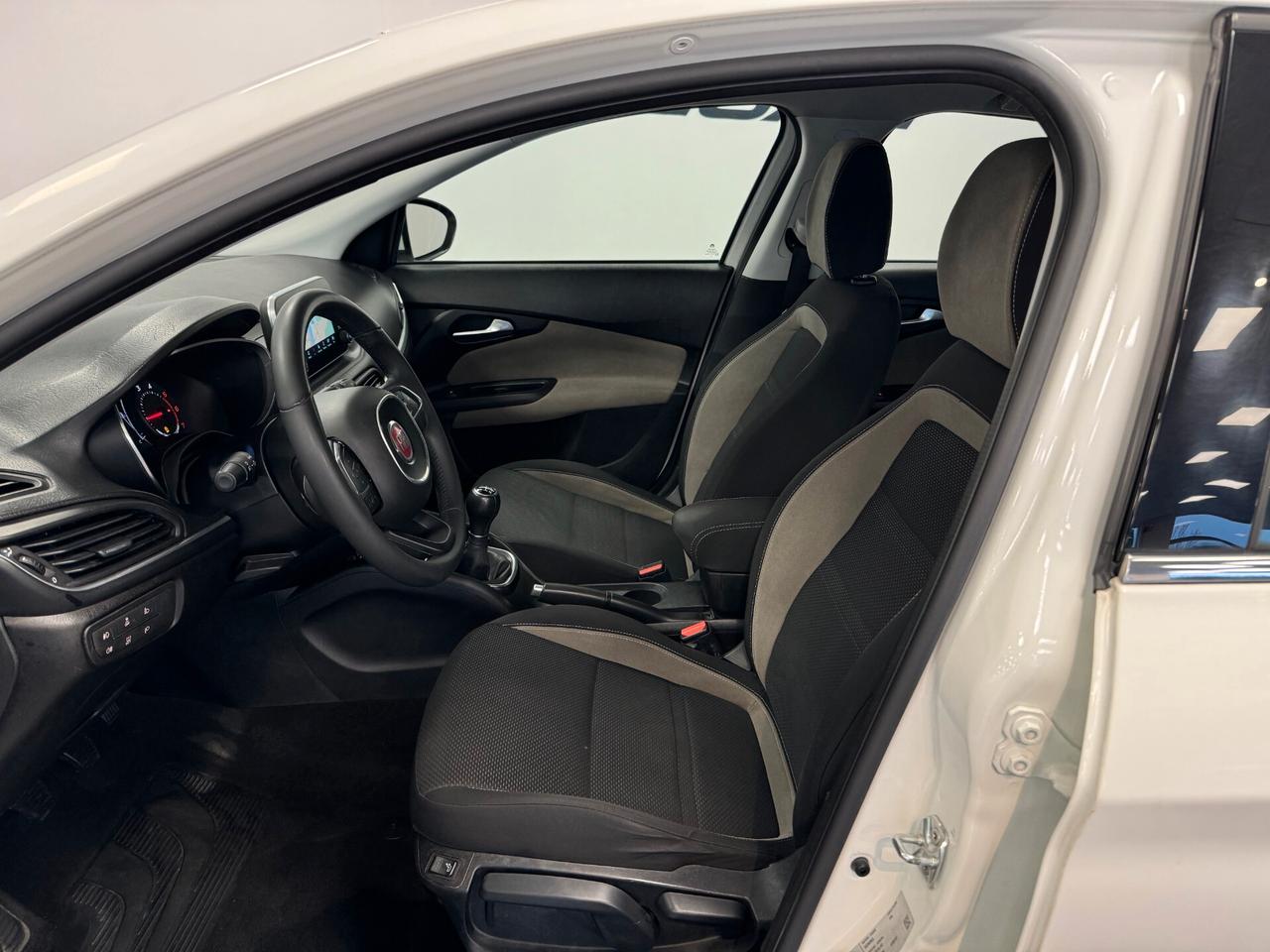 Fiat Tipo 1.3 Mjt S&S 5 porte Lounge UNIPROP NEOPATENTATI