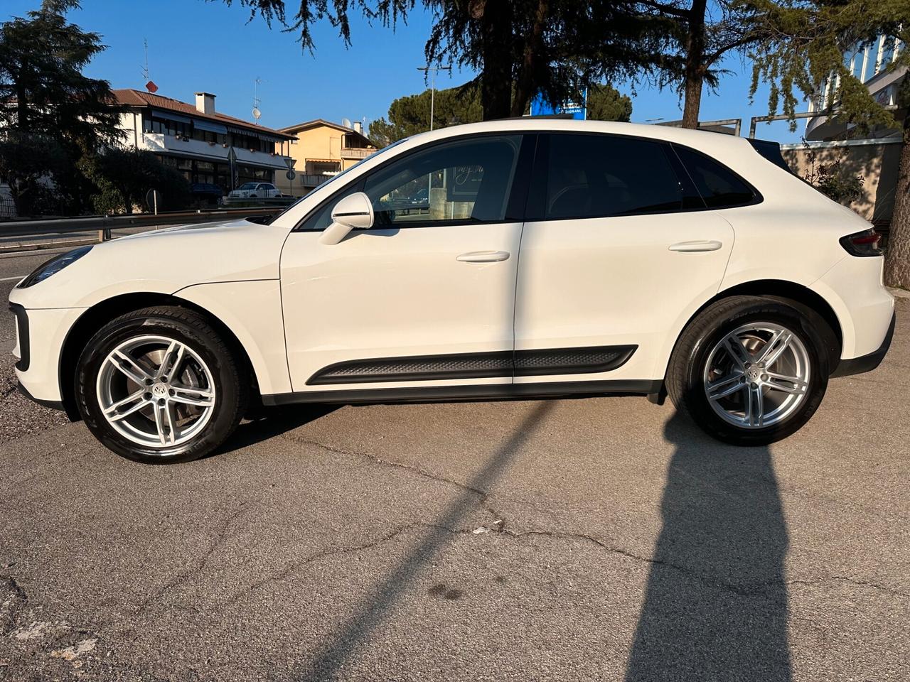 Porsche Macan 2.0 265cv TETTO PANORAMICO / RUOTE 21 / TELECAMERA / APPLE CARPLAY