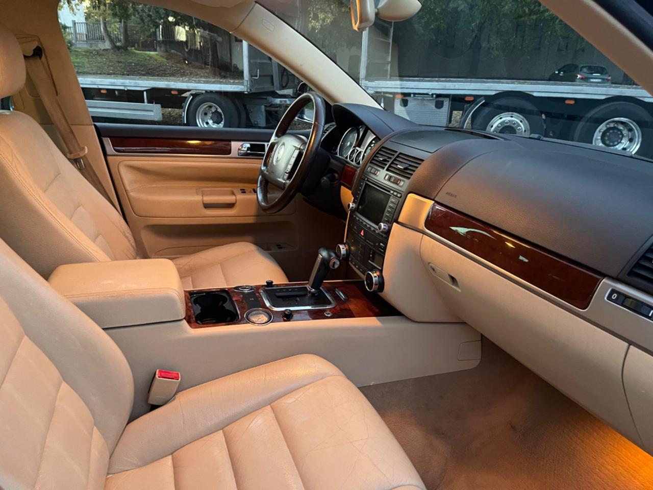 Volkswagen Touareg 3.0/224CV V6 TDI DPF Exclusive