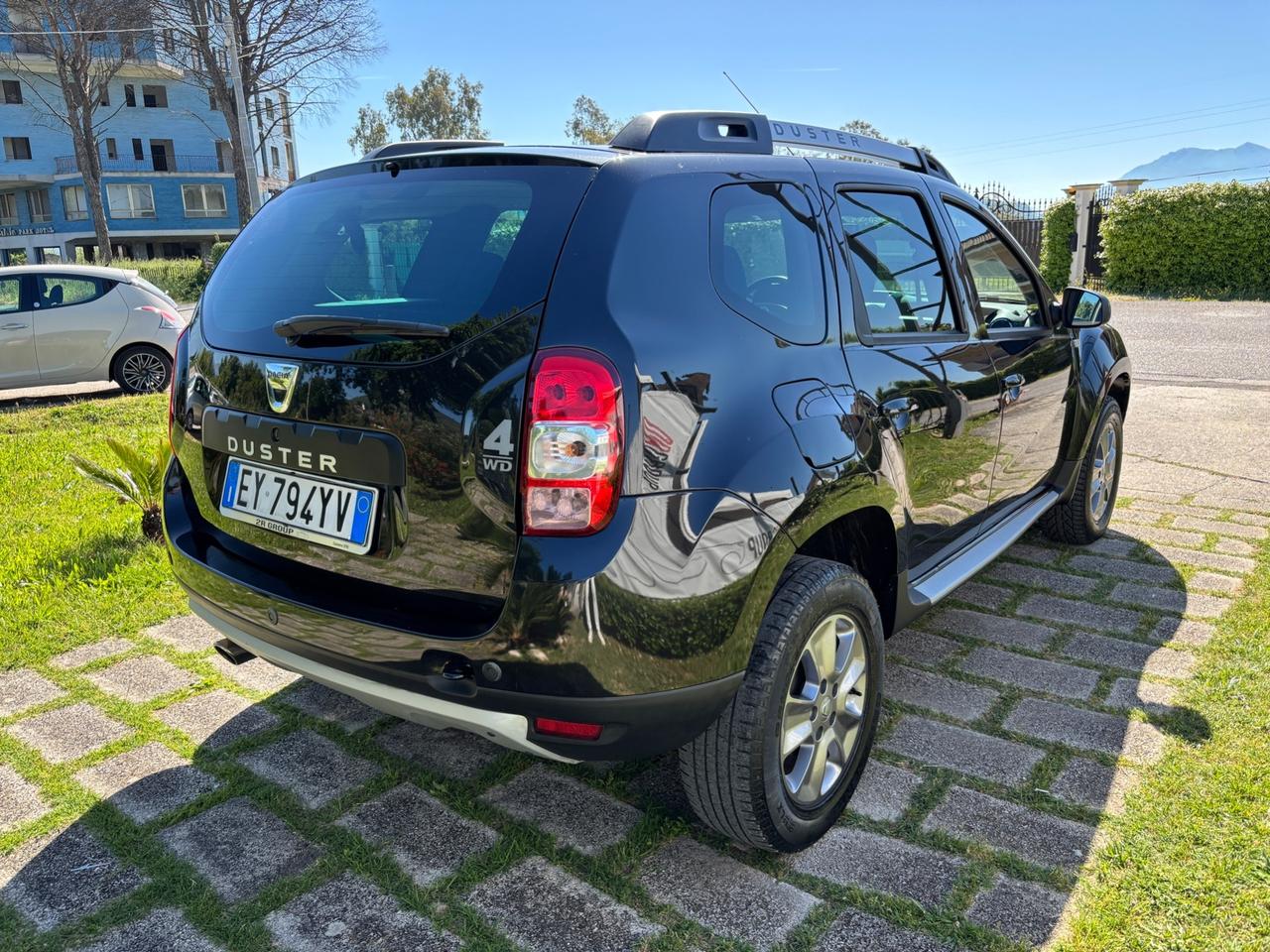 Dacia Duster 1.5dCi 110CV 4X4 Lauréate-2015"UNIPRO"