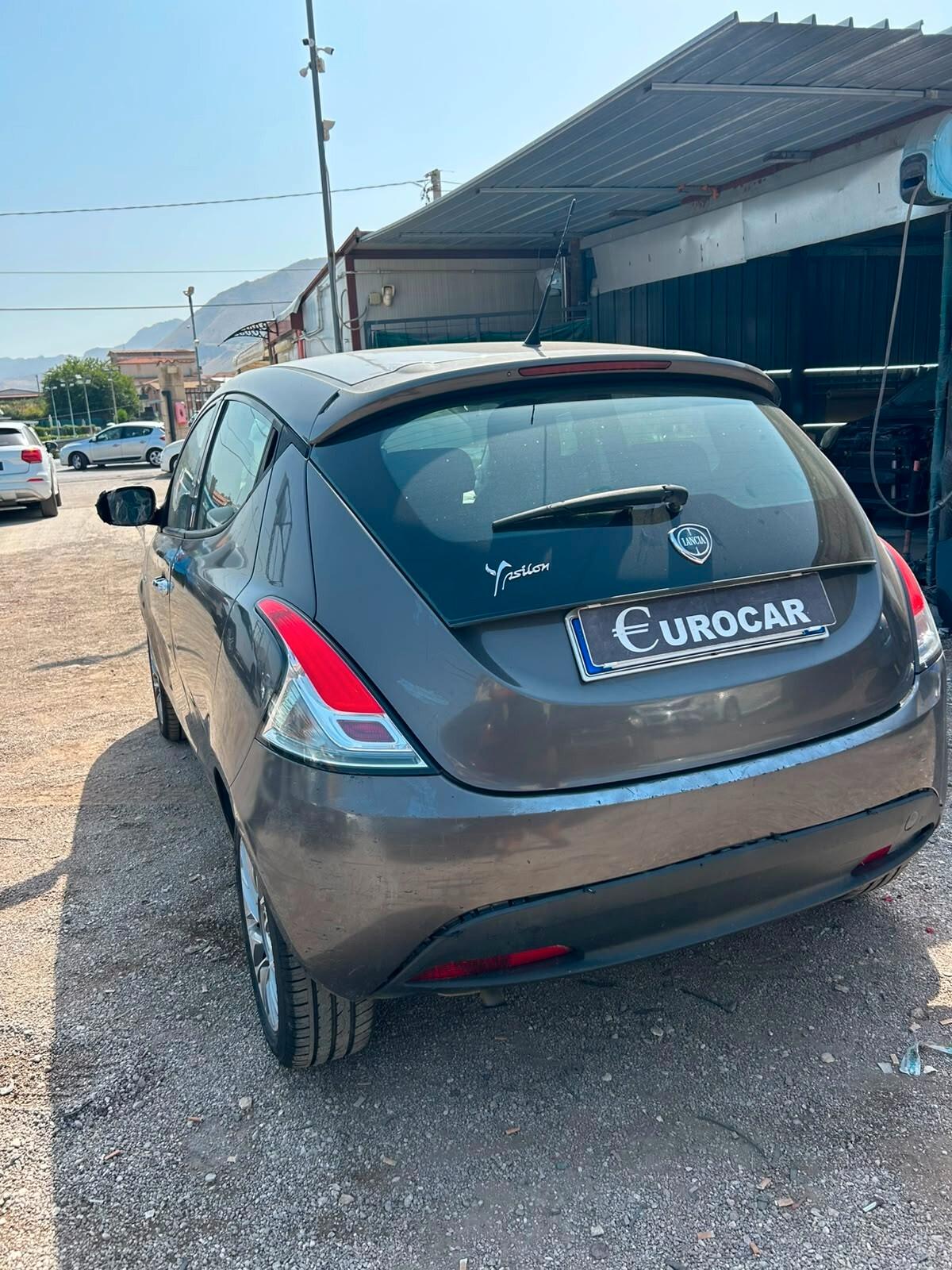 Lancia Ypsilon 1.2 69 CV Unyca VISTA E PIACIUTA