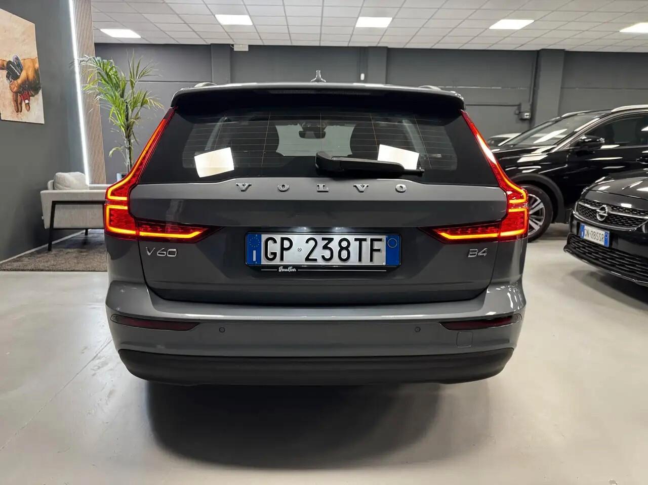 Volvo V60 B4 (d) automatico Core