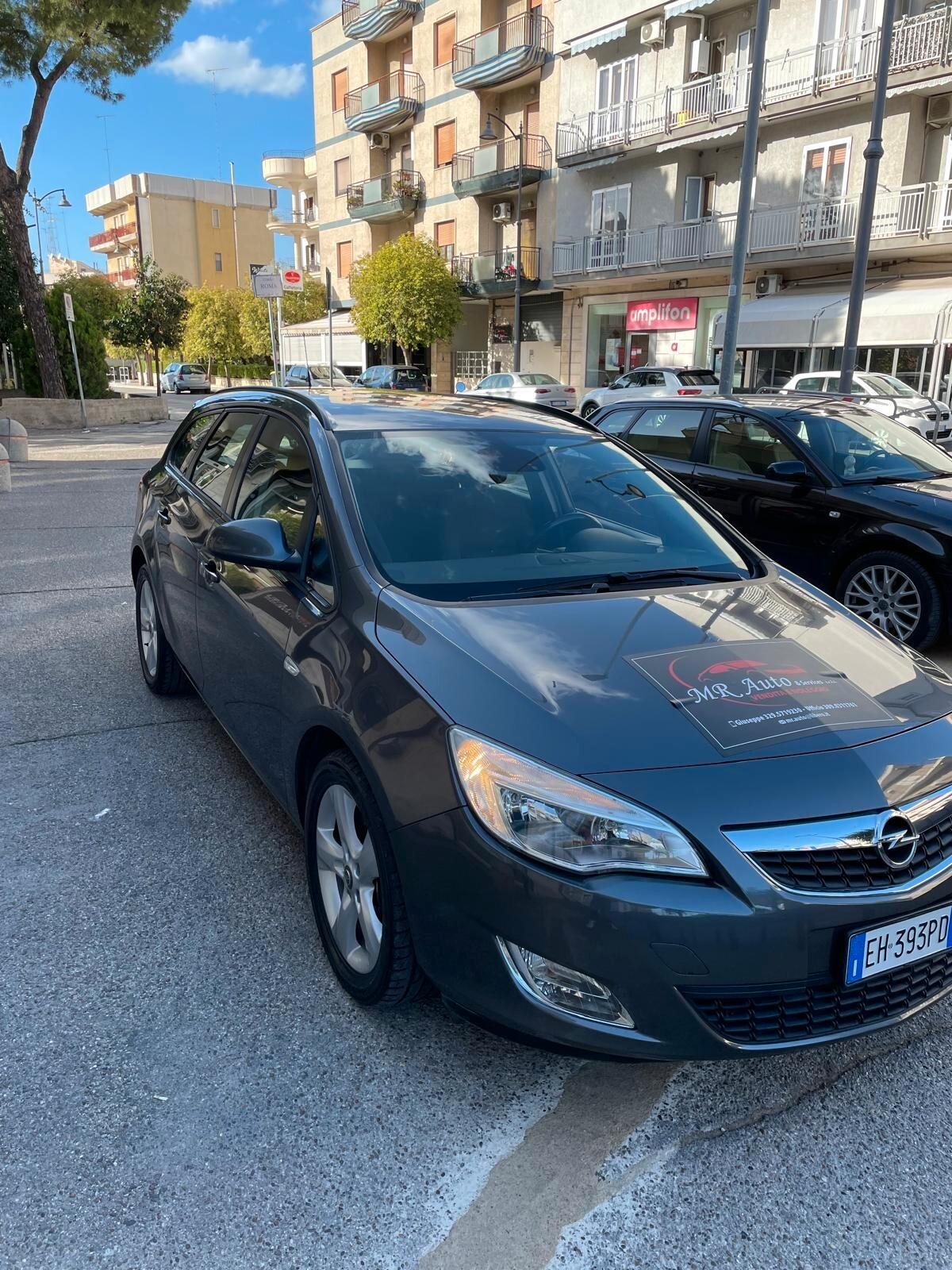 Opel Astra 1.7 CDTI 110CV Sports Tourer Cosmo