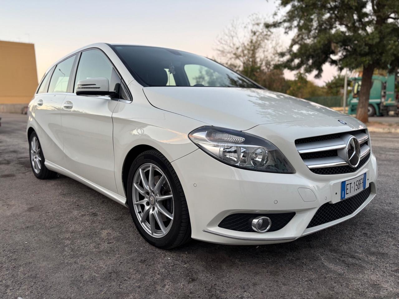 Mercedes-benz B 180 CDI Executive ( motore mercedes )