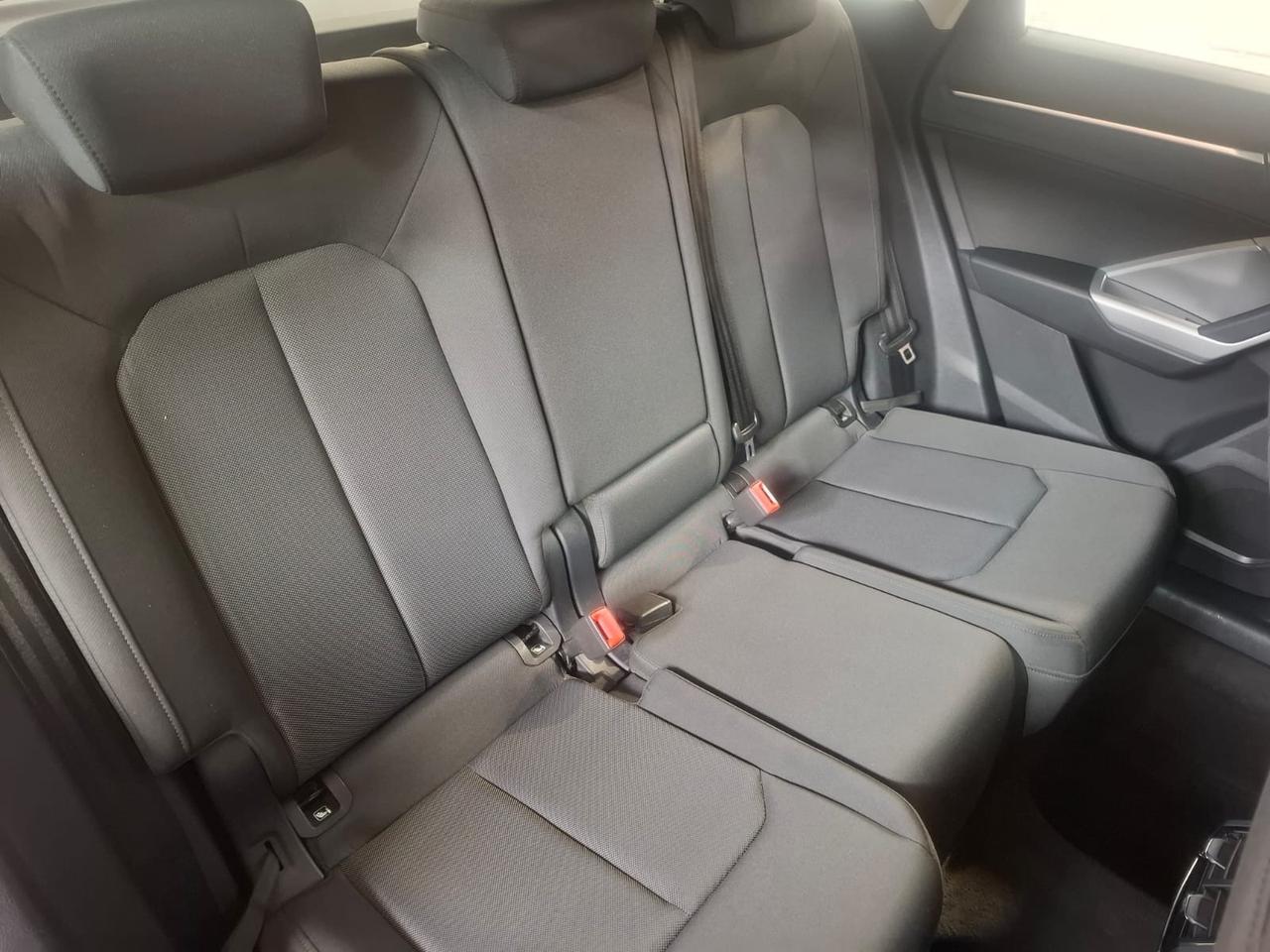 Audi Q3 35 TDI S tronic line edition