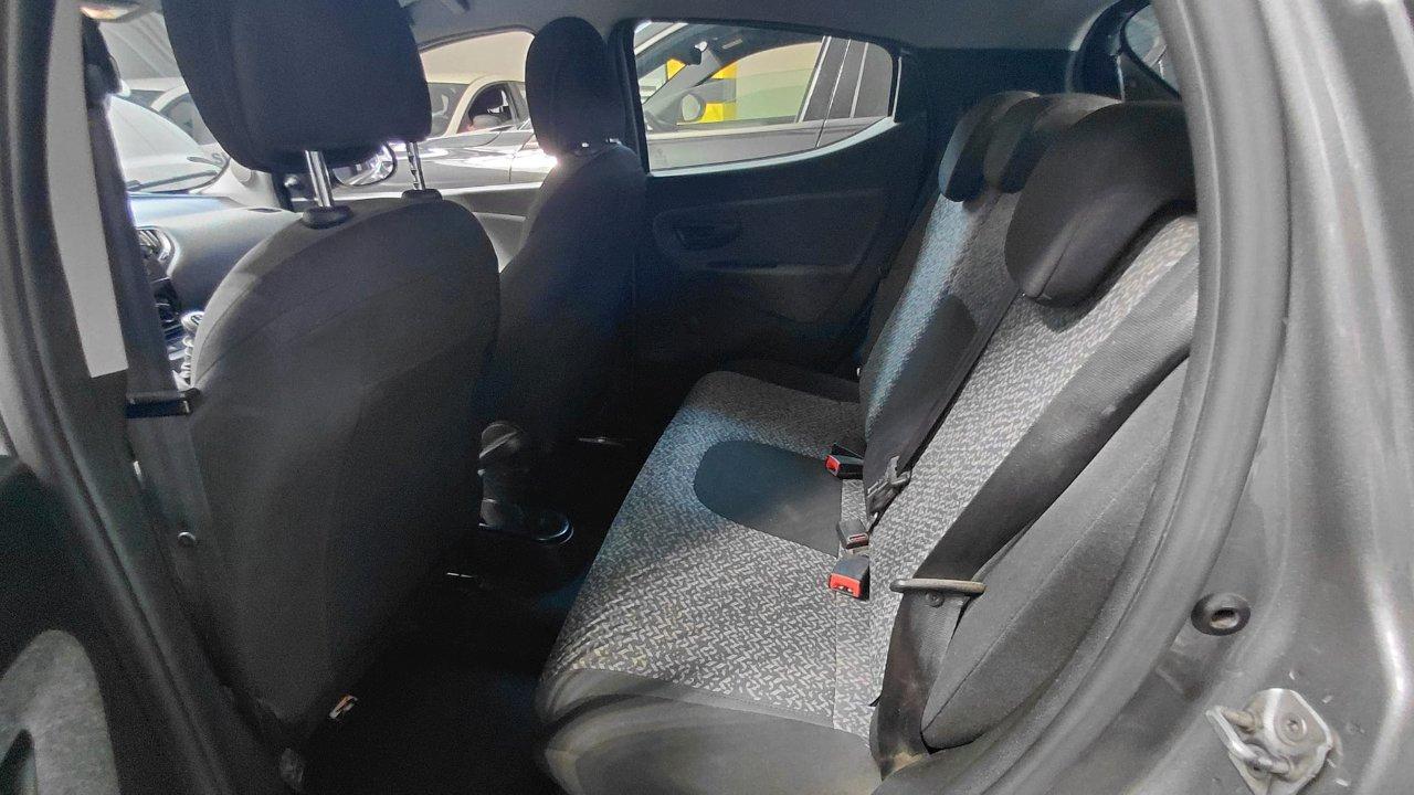 Lancia Ypsilon 1.0 70cv Firefly Hybrid S&S Silver