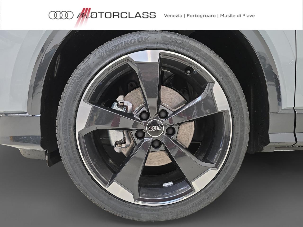 Audi Q2 35 2.0 tdi identity black s tronic