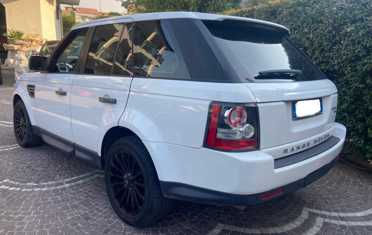 LAND ROVER Range Rover Sport 3.0 TDV6 HSE