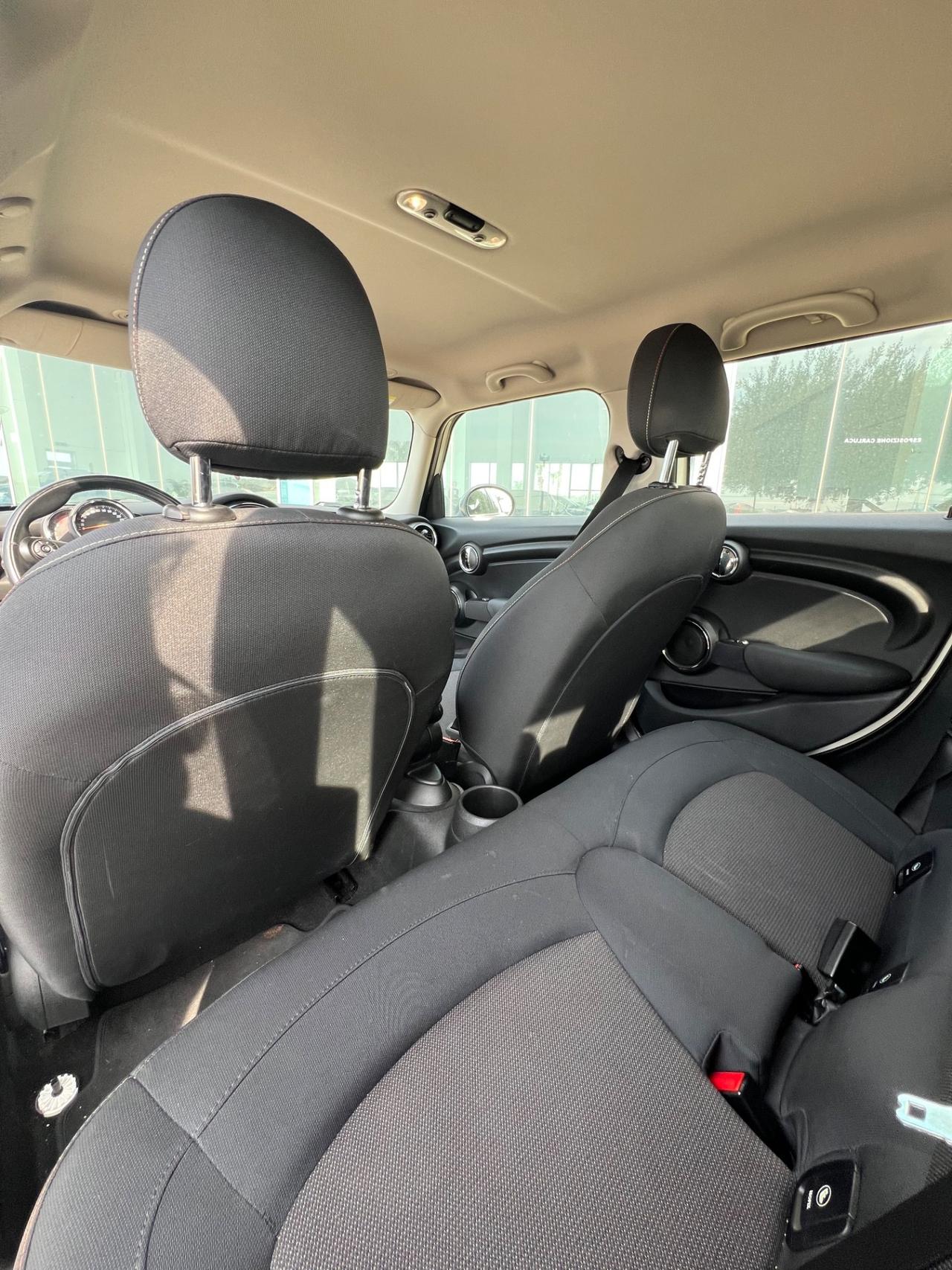 Mini 1.5 Cooper D Business