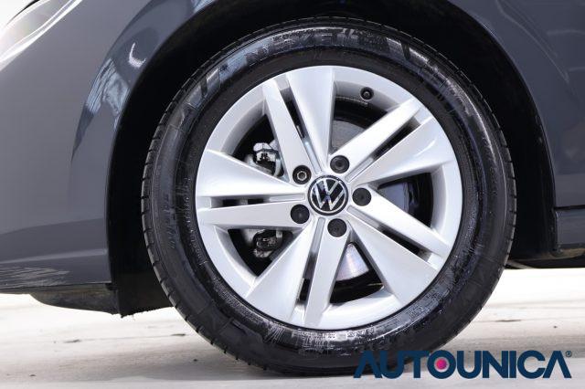 VOLKSWAGEN Golf 2.0 TDI 115 CV SCR LIFE FARI LED