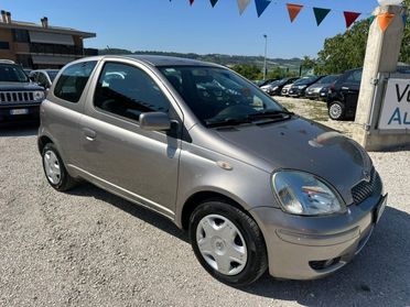 TOYOTA Yaris 1.0i 16V cat 3 porte Sol