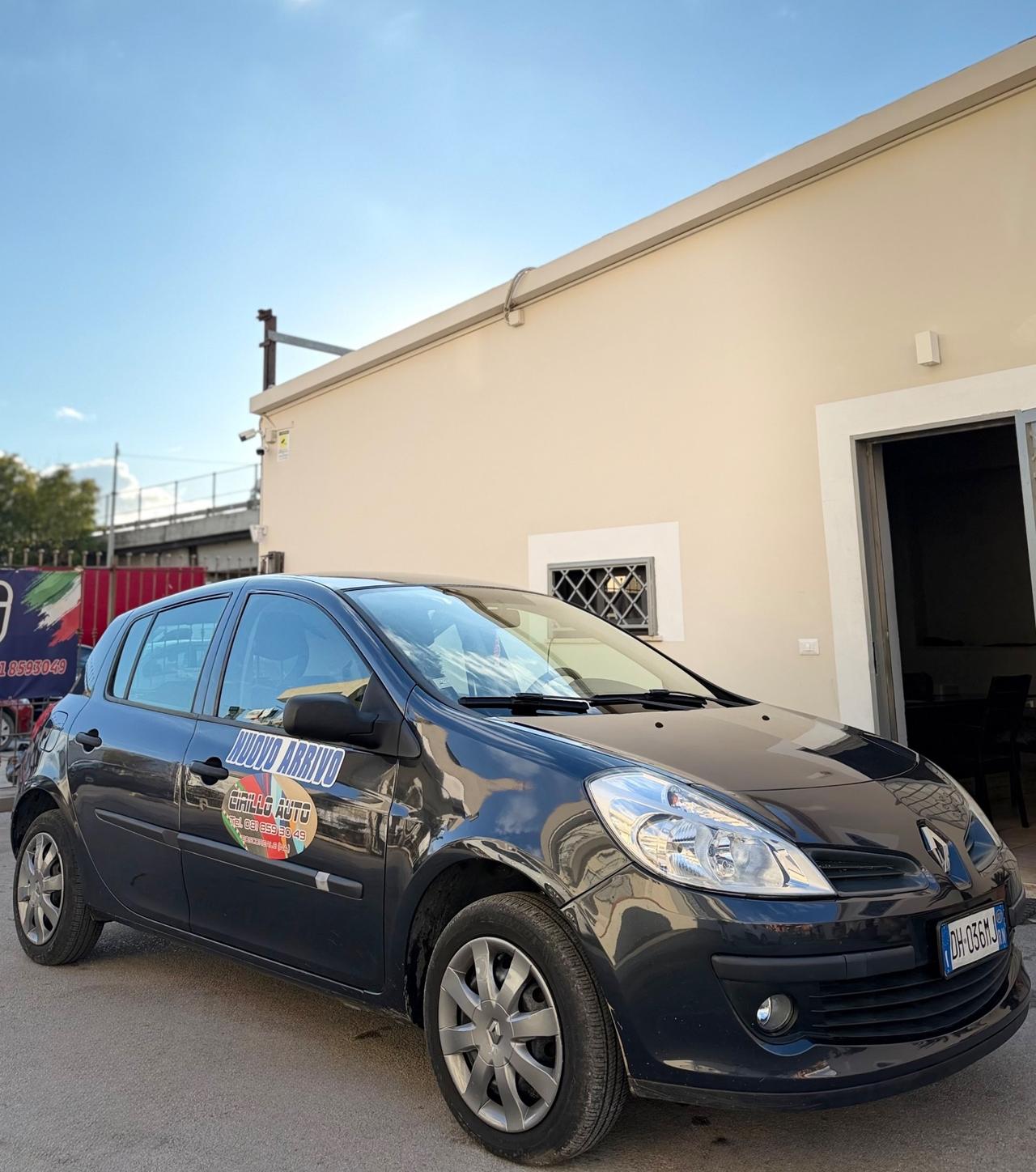 Renault Clio 1.2 Benzina 75 Cv