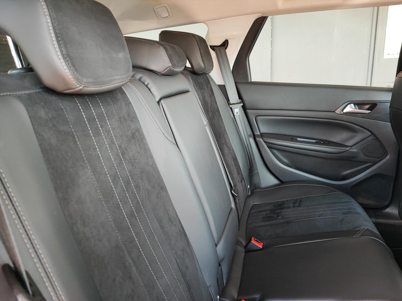 Peugeot 308 BlueHDi 120 S&S SW gt line