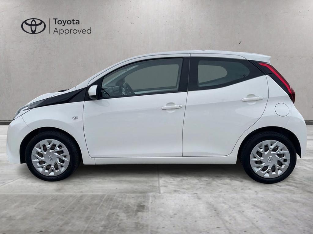 Toyota Aygo 5p 1.0 x-business 72cv