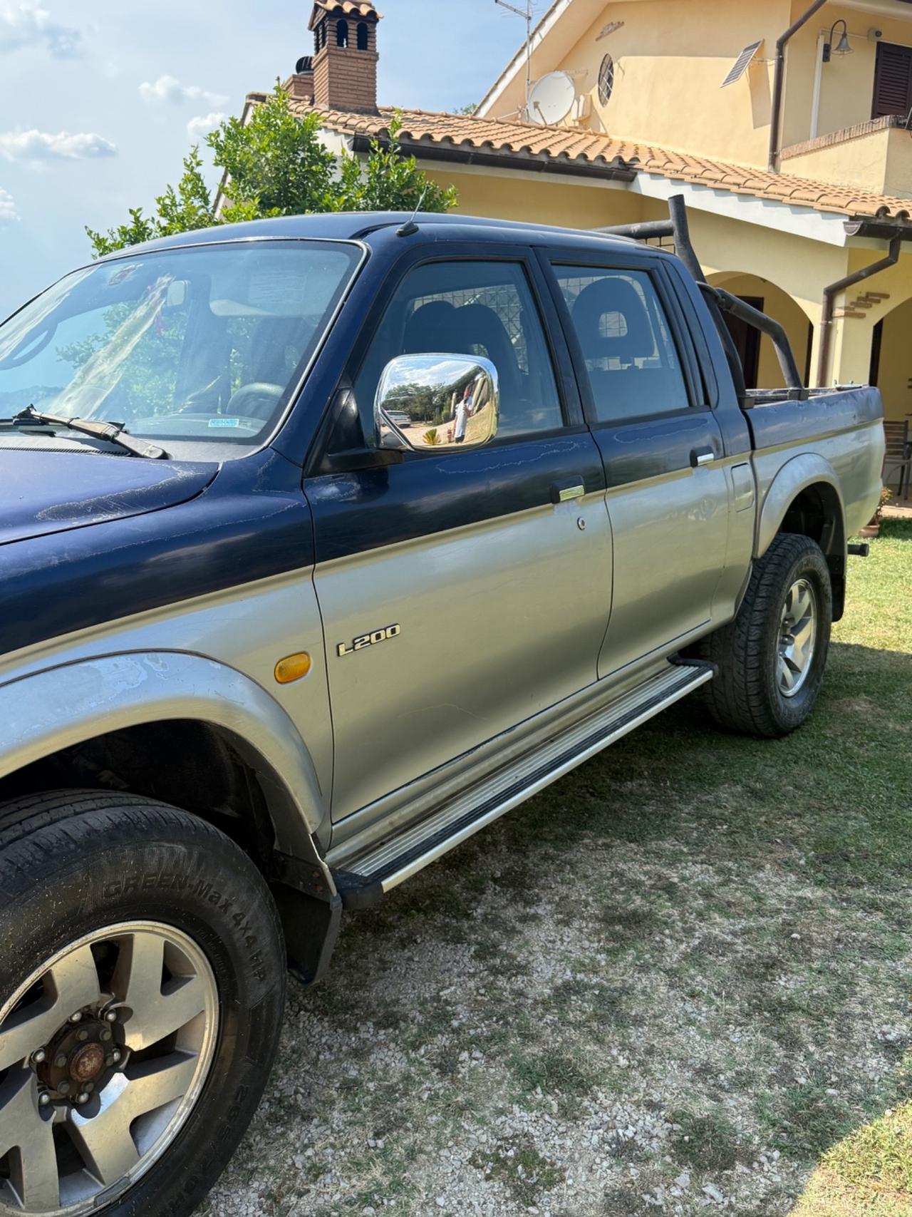 Mitsubishi L200 2.5 TDI 4WD Club Cab Pick-up GLS