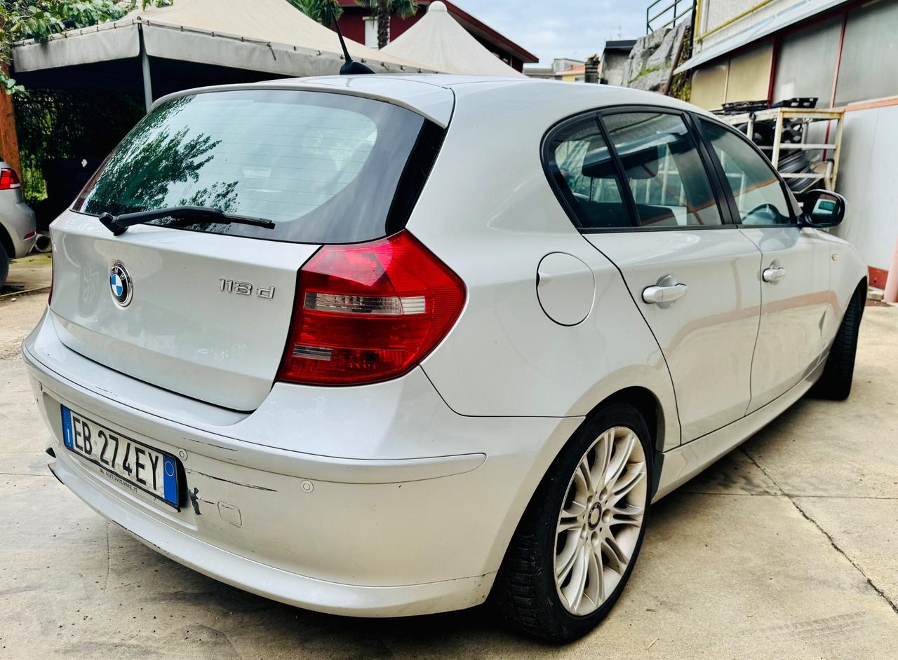 Bmw 118d cat 5 porte Futura ( motore da fare picchia)