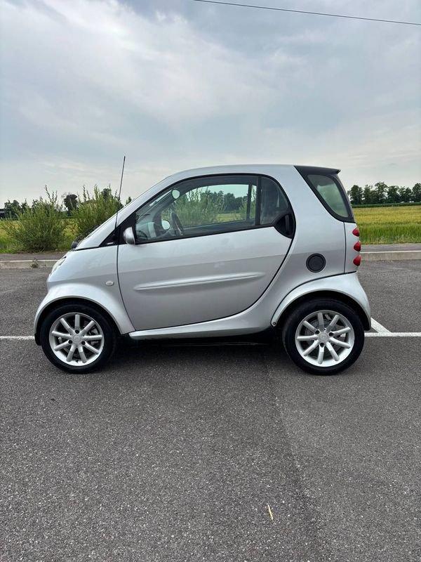 smart fortwo fortwo 700 coupé grandstyle (45 kW)