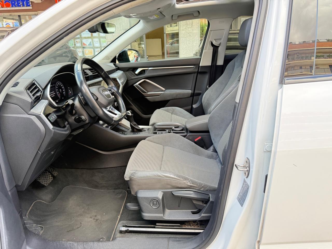 Audi Q3 35 TDI quattro S line edition MATRIX CERCHI 20 PDC TETTO APRIBILE ALCANTARA NAVI KAMERA