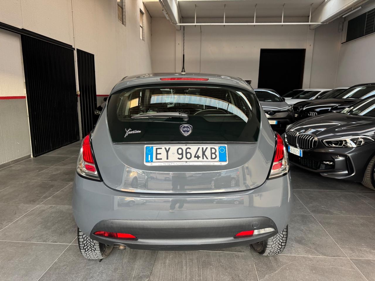 Lancia Ypsilon 0.9 TwinAir 85 CV 5 porte Metano Ecochic Gold