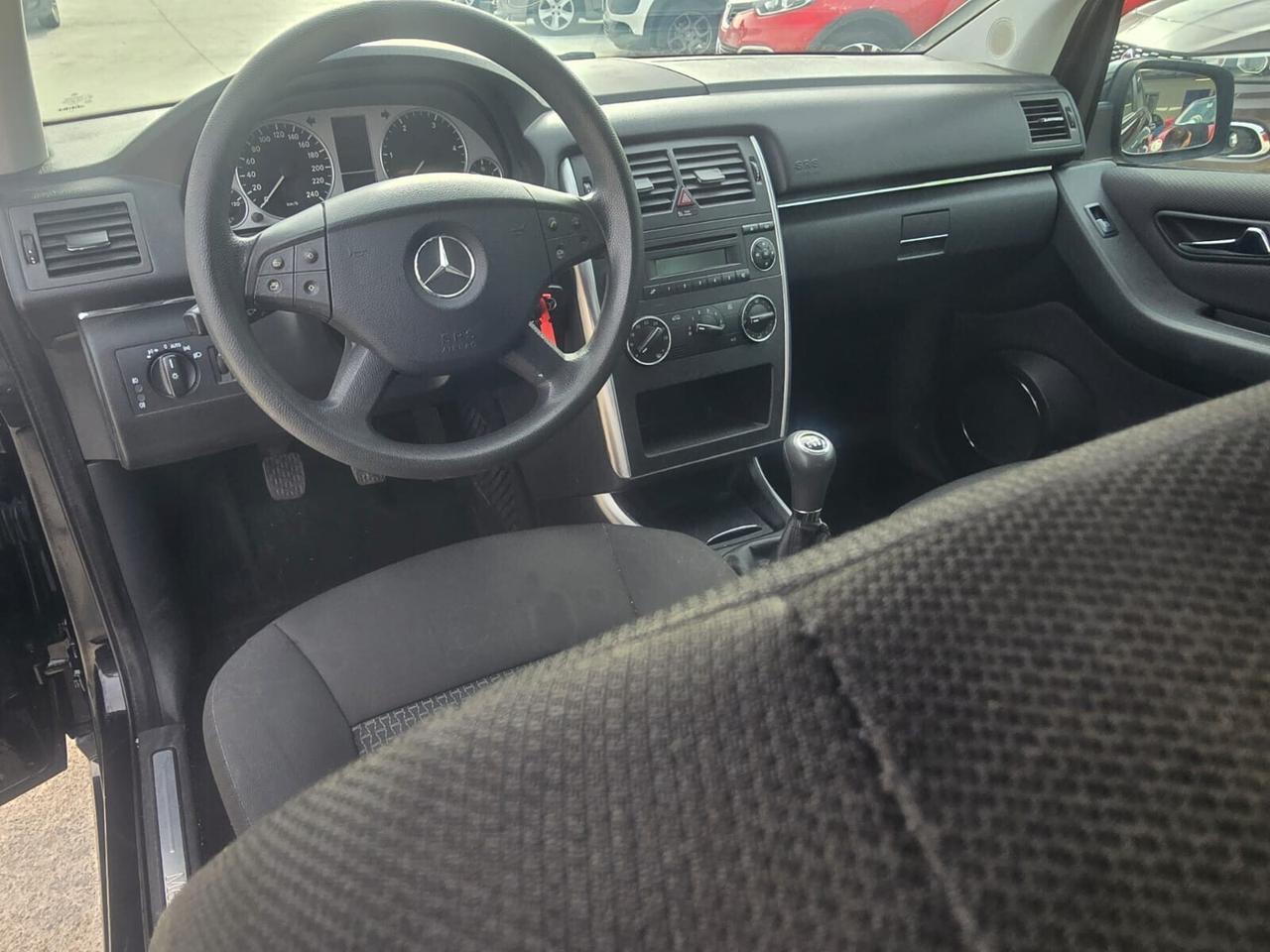 Mercedes-benz B 180 CDI