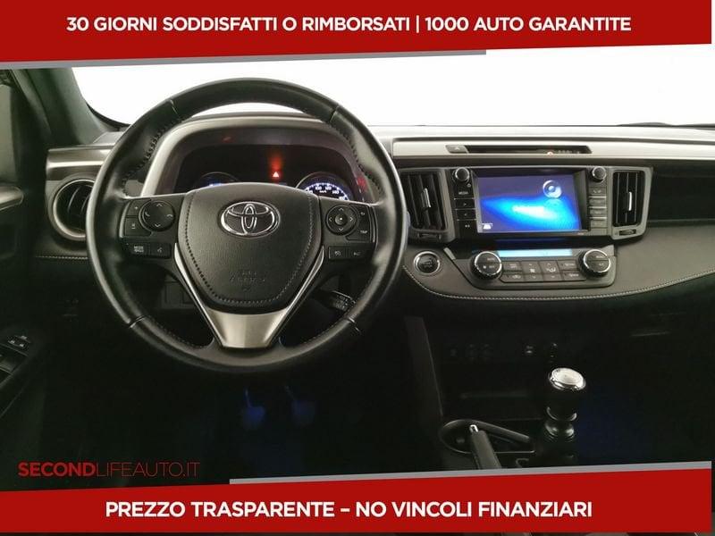 Toyota RAV4 2.0 d-4d Lounge 2wd mt my17