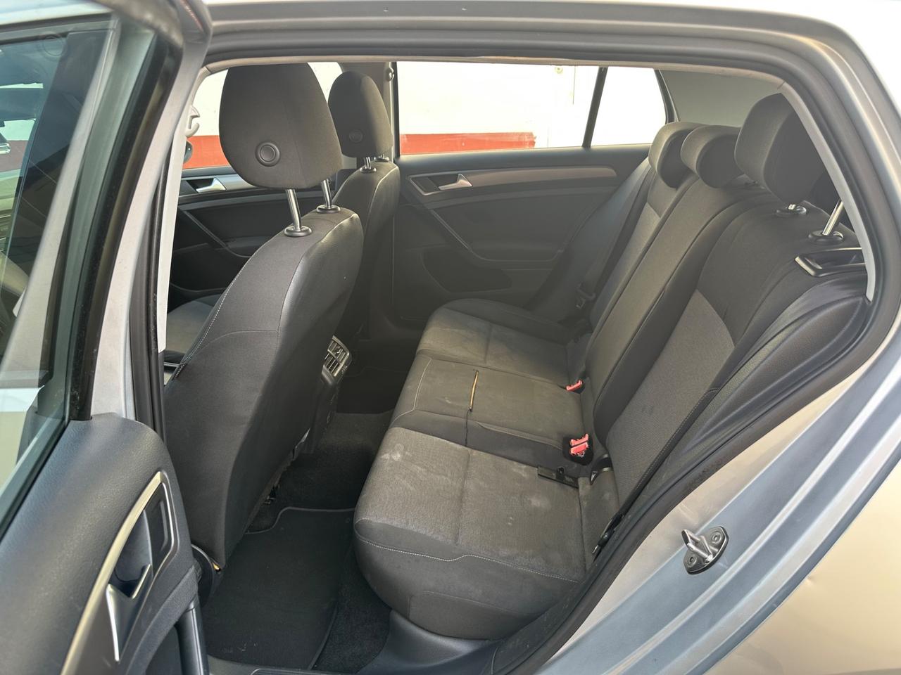 Volkswagen Golf 1.6 TDI 5p. Trendline - 2013