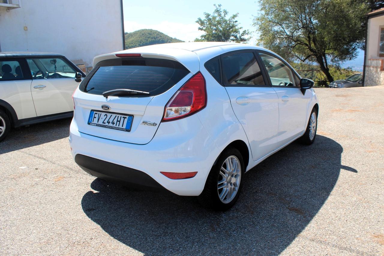 Ford Fiesta 1.5 TDCi 75CV 5 porte Titanium