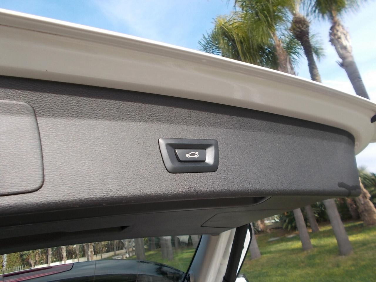 Bmw X1 sDrive18d Aut. 150cv *FULL OPT.* da VETRINA