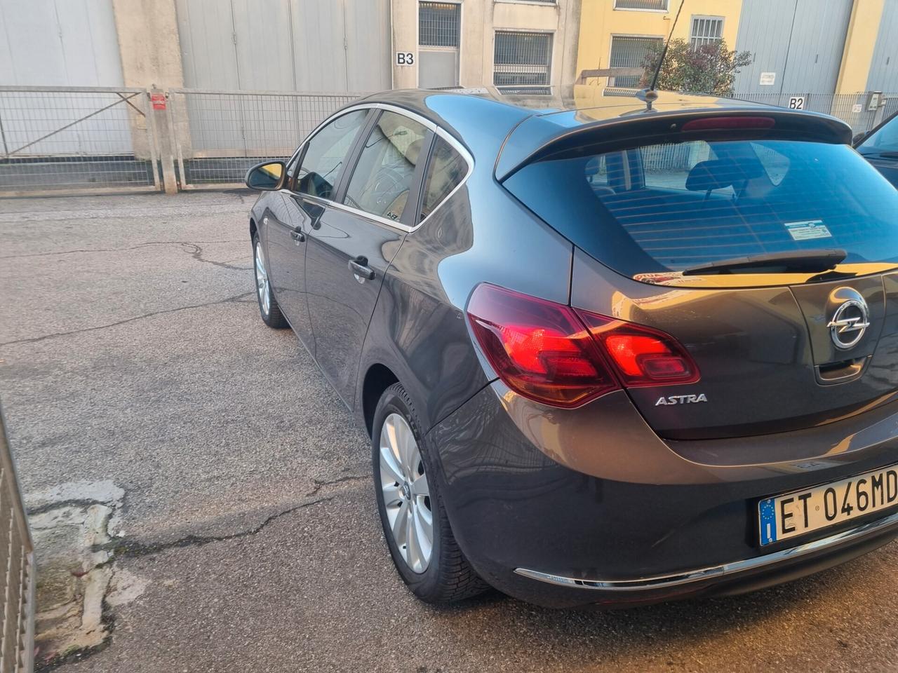 Opel Astra 1.7 CDTI 130CV 5 porte Cosmo unico propietario