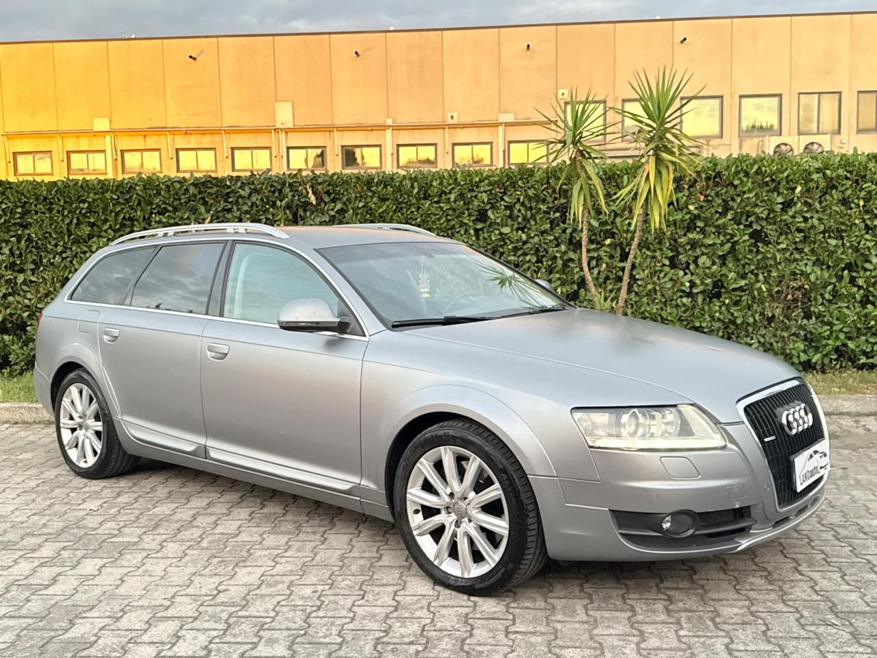 Audi A6 ALLROAD 3.0 V6 TDI 240 CV 4x4 QUATTRO