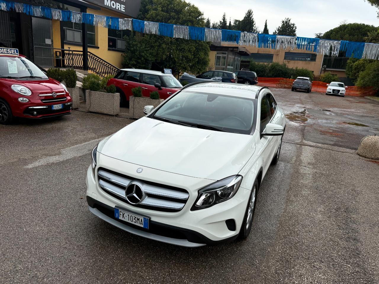 " DA VETRINA " Mercedes-benz GLA 180 d Business