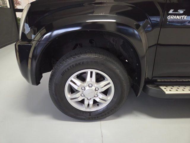 ISUZU D-Max 2.5 TD cat 4WD Pick-up SERVICE ISUZU