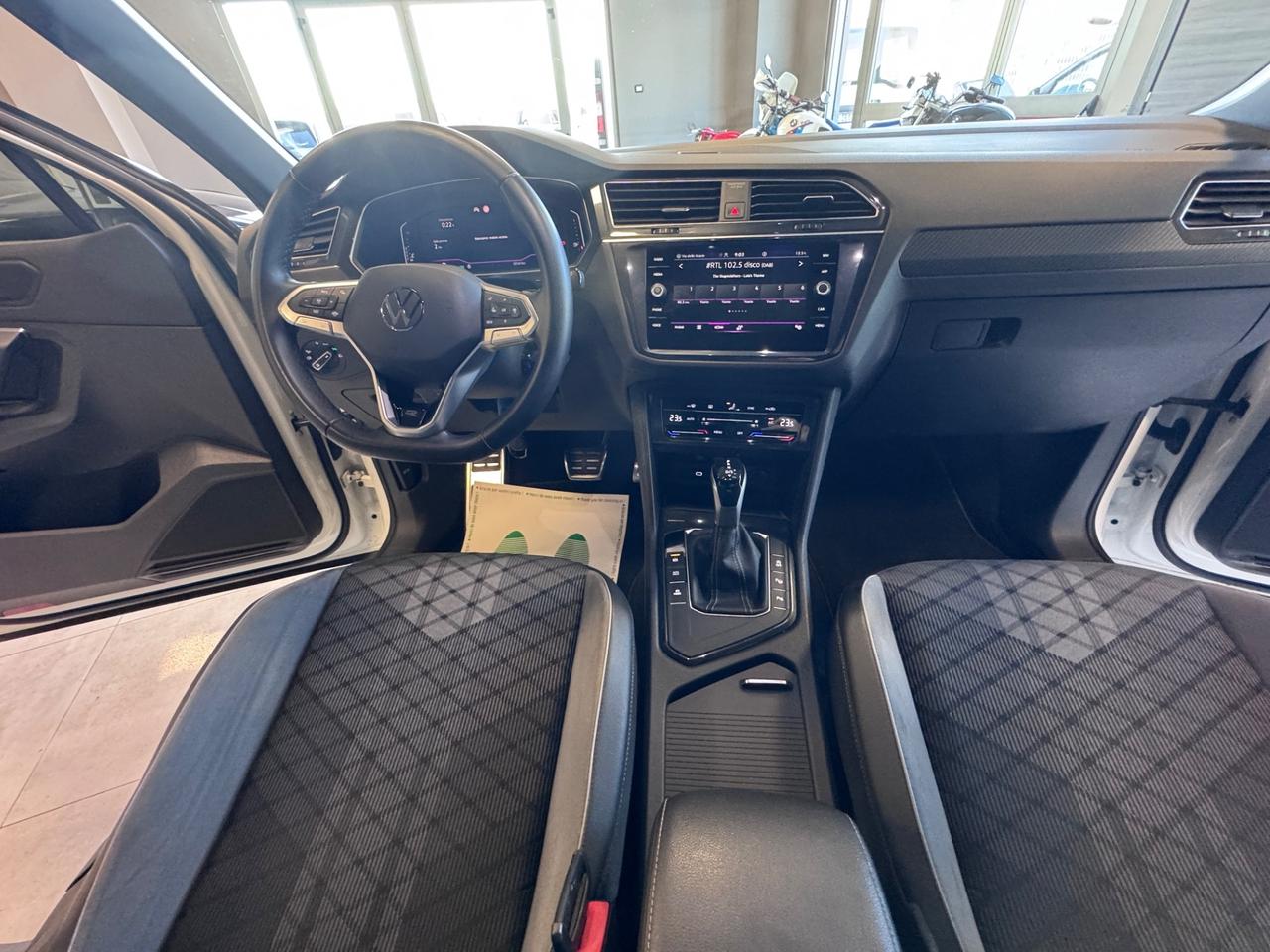 VOLKSWAGEN TIGUAN MY2023 2.0 TDI DSG RLINE