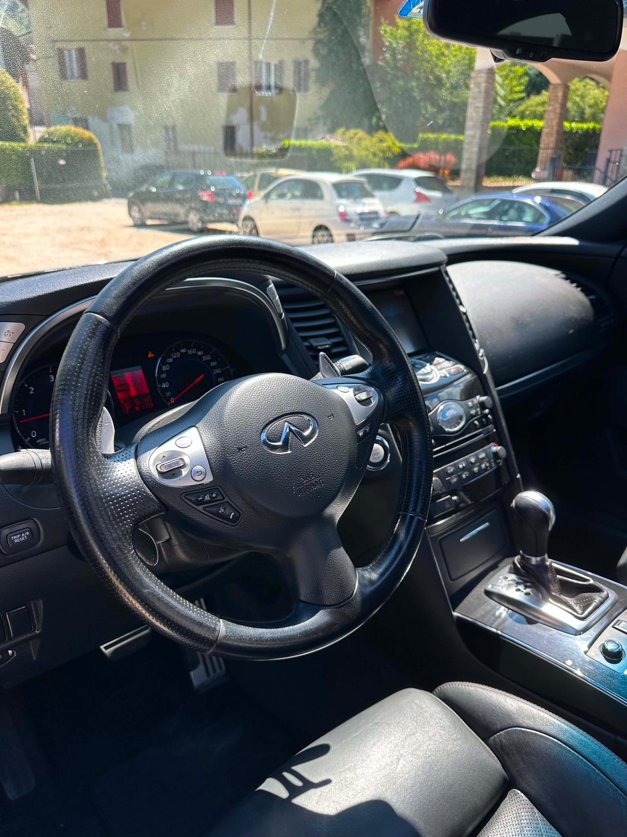 Infiniti FX30d S PREMIUM KMCERT UNICOPR GARANZ